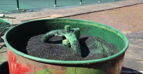 Резиновое покрытие для детских площадок своими руками. Приготовление смеси