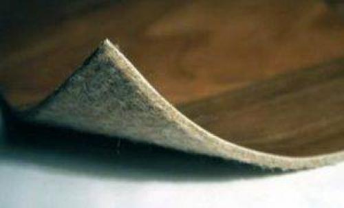 Что постелить под линолеум на деревянный пол. Каким линолеумом обустраивают деревянные полы?