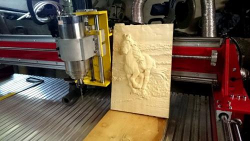 Вертикальный фрезерный станок по дереву своими руками. Принцип работы фрезерных станков по дереву