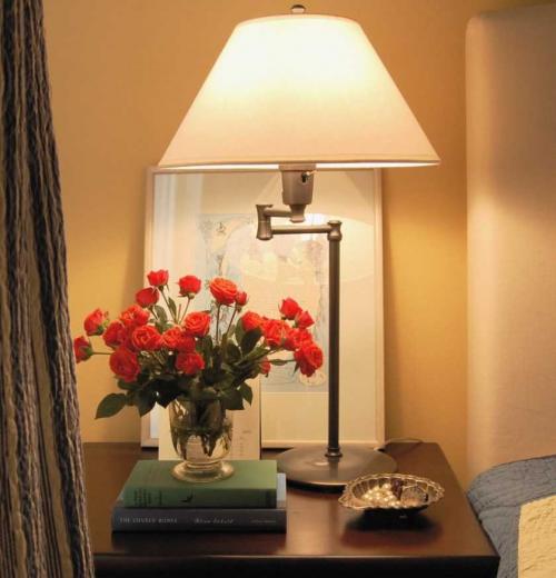 Как выбрать настольную лампу в спальню. Что еще нужно учесть