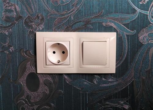 Розетка прикроватные тумбочки. Функциональные зоны в спальне