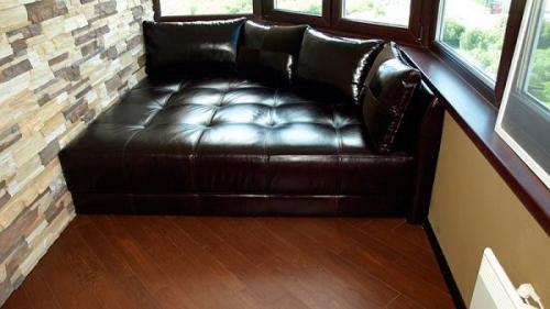 Диван на лоджию с ящиками. Фотоподборка интересных идей балконных диванов, изготовленных самостоятельно 17