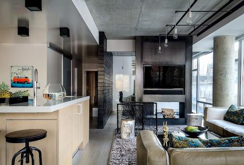 Потолок из дерева в доме. Преимущества деревянных потолков перед другими видами 13