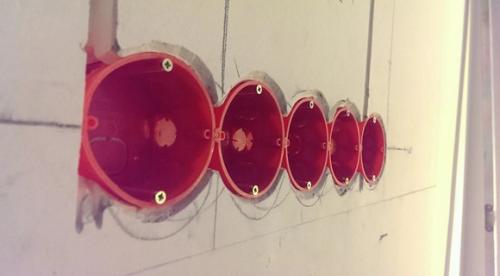 Коробка для розетки на стену. Простые способы установки подрозетников