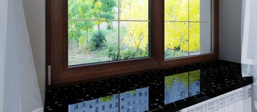 Как установить подоконник и смонтировать откосы без опыта: пошаговая инструкция 03 Как установить подоконник и смонтировать откосы без опыта: пошаговая инструкция 03