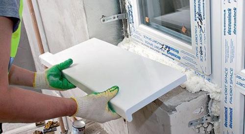 Как избежать повреждения пластикового окна при креплении подоконника. Этапы монтажа