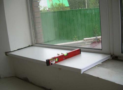 Установка подоконника встык. В чем сложность установки подоконника встык