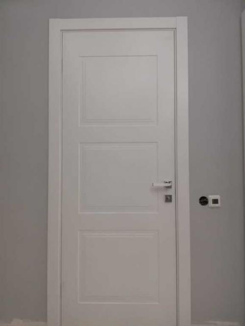 Какие основные навыки нужны мастеру по ремонту металлических дверей. Монтаж дверей в процессе... Советы по выбору монтажника